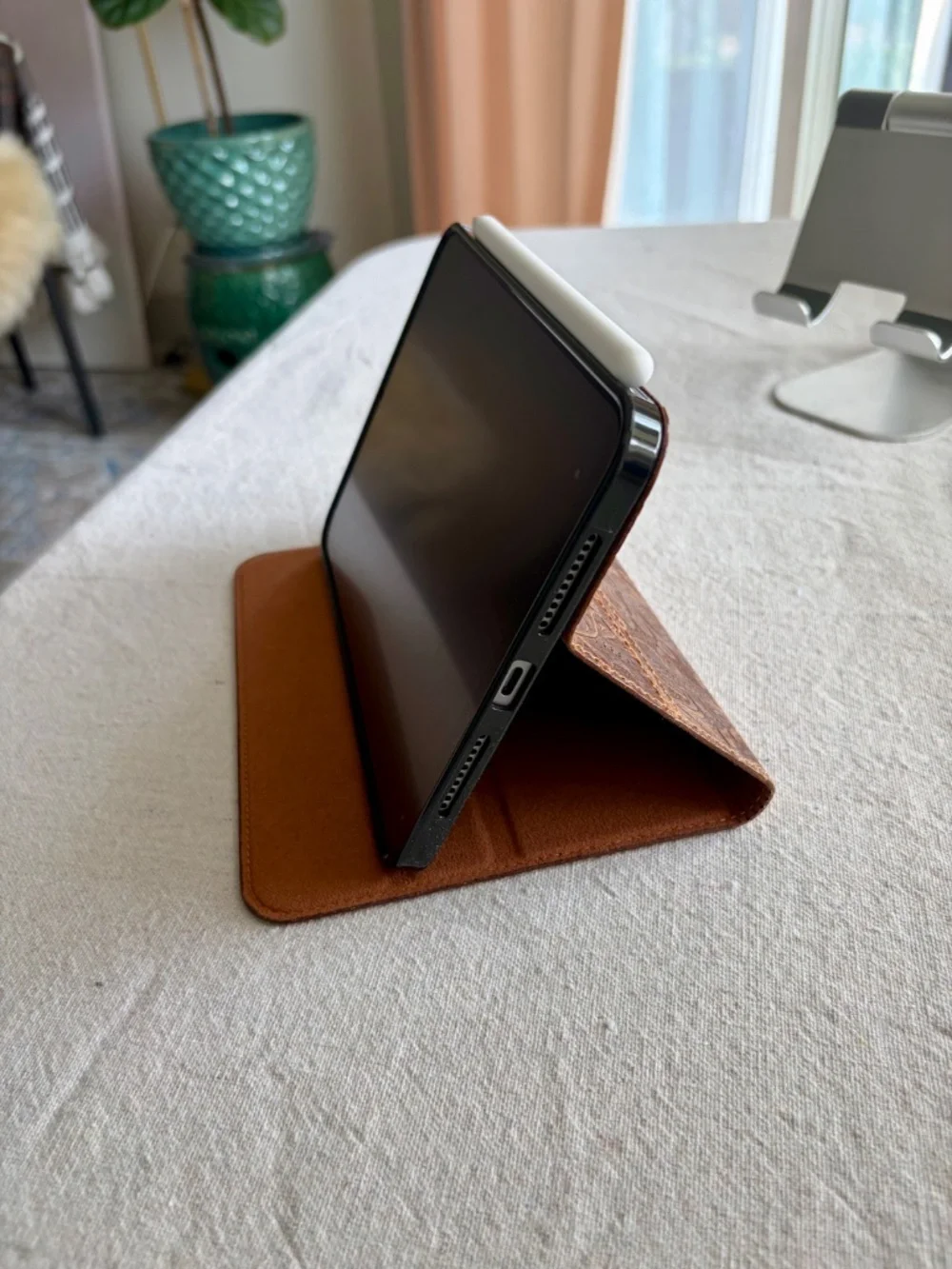 iPad Mini 7 Tooled Leather Case